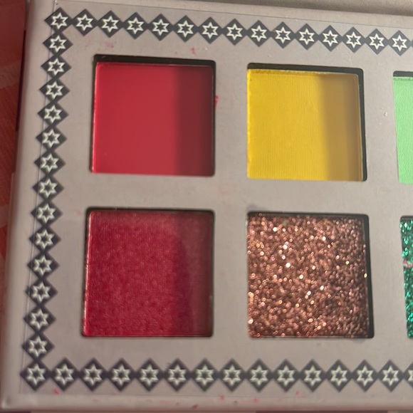 🎈SALE🎈🎀#6.MAKEUP BUNDLE🎀 - Picture 10 of 14